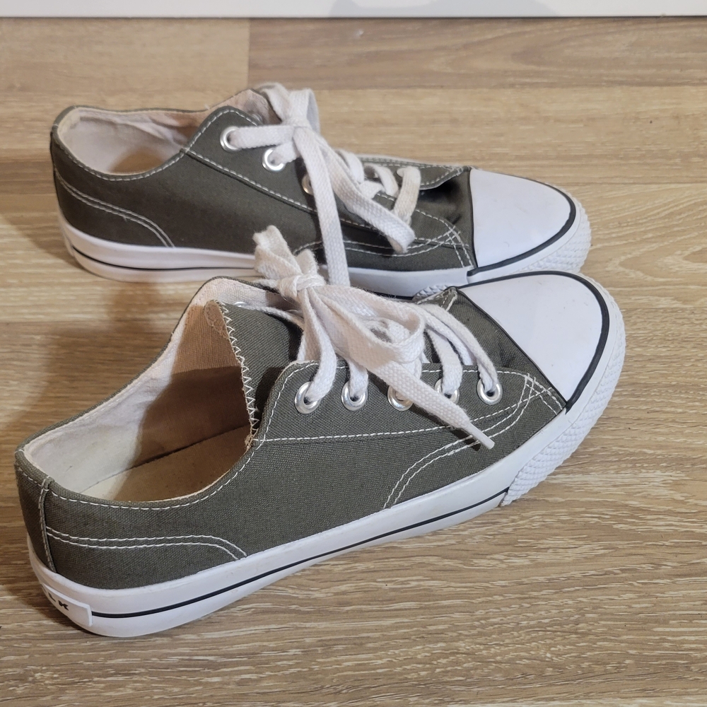 Airwalk Canvas Green Womens Sneakers